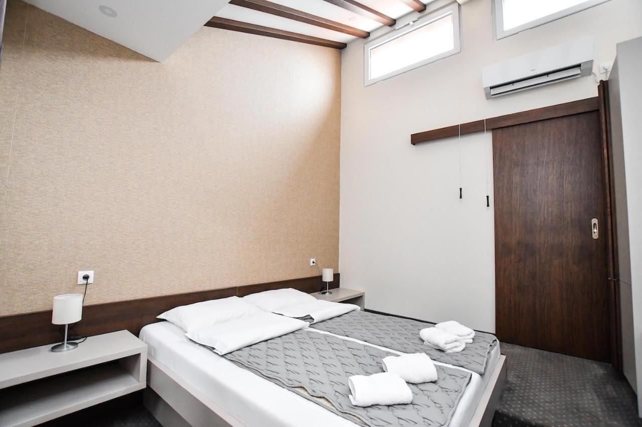 Atrijum Apartments And Rooms Kladovo Exteriér fotografie