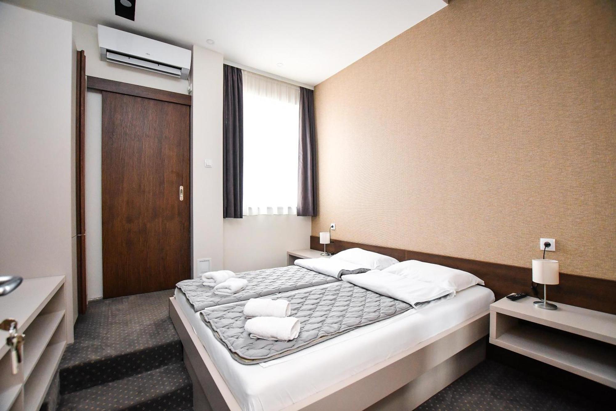 Atrijum Apartments And Rooms Kladovo Exteriér fotografie