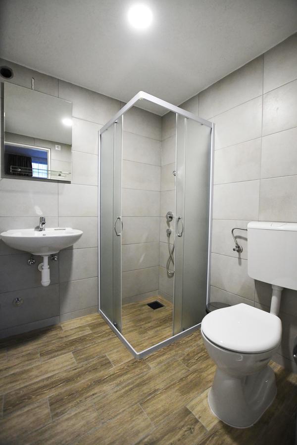 Atrijum Apartments And Rooms Kladovo Pokoj fotografie